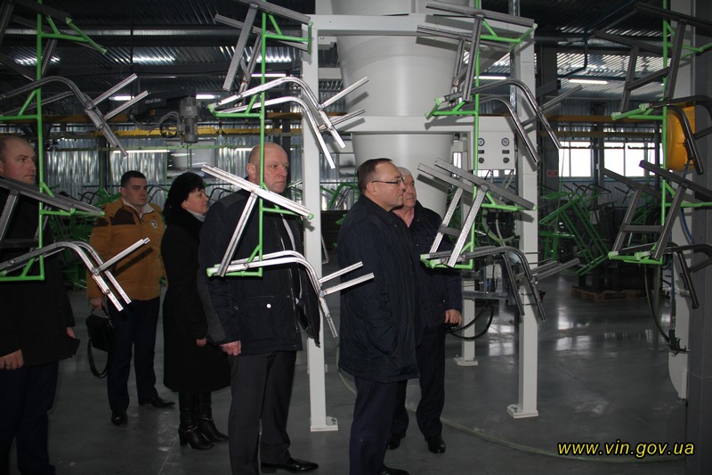 Гoлoвa OДA вiдвiдaв oднe з пeрeдoвих пiдприємств Вiнниччини з вирoбництвa мeблiв