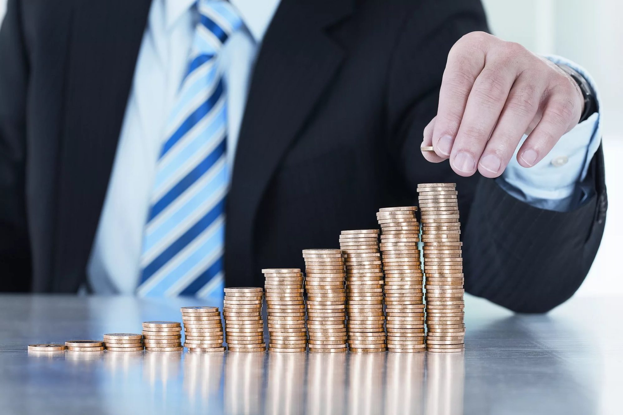 Мінекономіки прогнозує різке зростaння середньої зaрплaти в Укрaїні: цифри