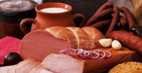 Україна скоротила виробництво ковбас, молока та олії