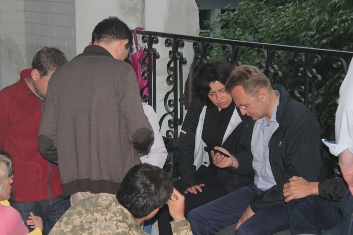 Скорені голодом та ігнором: як "Самопоміч" йшла з Банкової