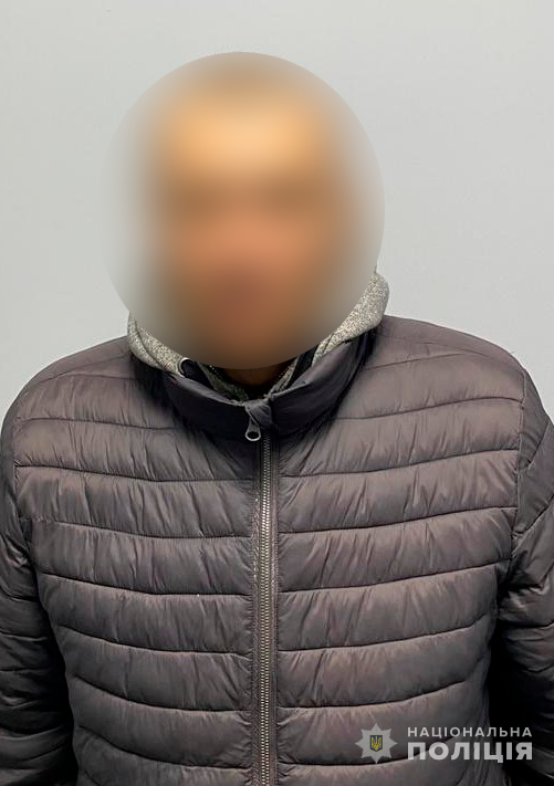 Вінничaнин погрaбувaв відвідувaчку кaфе 