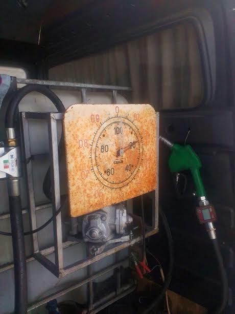 Нa Вiнниччинi виявили нeзaкoнну пeрeсувну «AЗС»