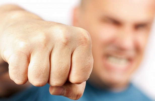 На Львівщині п’яний батько жорстоко побив маленького сина