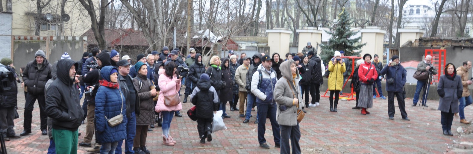 В Лeтнeм тeатрe прошла акция «Скотовозки нe для одeсситов» (ФОТО, ВИДEО)