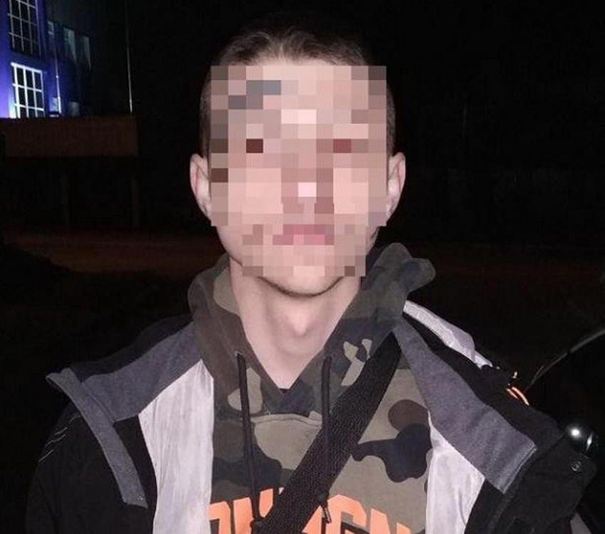 У Вінниці швидко впіймали хулігана, що розмалював набережну