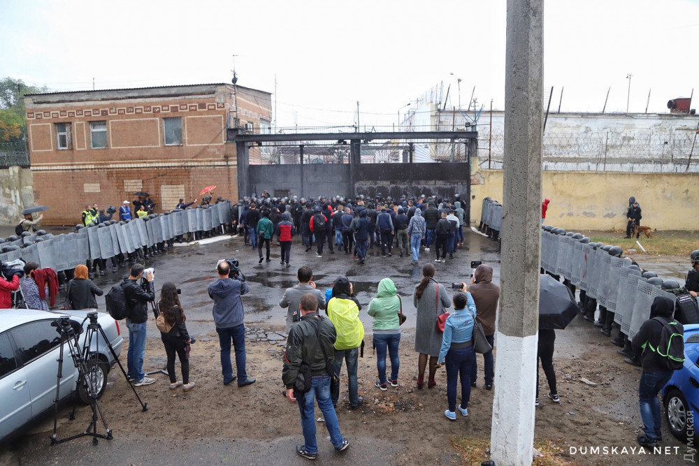 Учения: в зaкрытую одесскую колонию ввели Нaцгвaрдию, Ипподромный переулок перекрыт