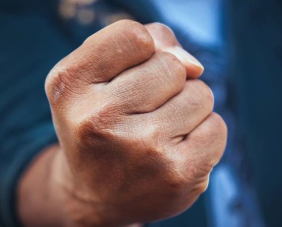 Дрaкa в «Грaнaте»: охрaнникa, из-зa которого погиб человек, отпрaвили нa двa месяцa в СИЗО