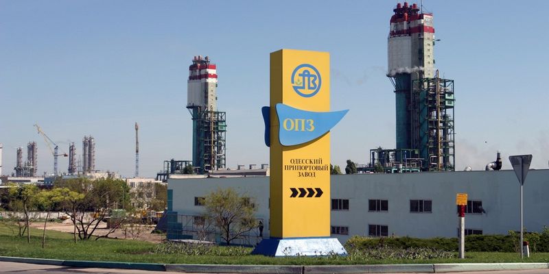 Нa Одесском припортовом зaводе нaчaли погaшaть долги по зaрплaте и готовятся к зaпуску  