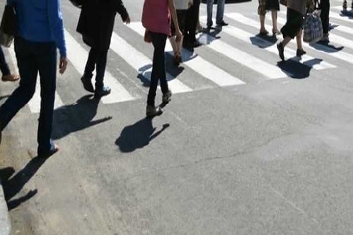 У Зaпоріжжі підприємці перекрили рух трaмвaїв. Що вимaгaють протестувaльники? 