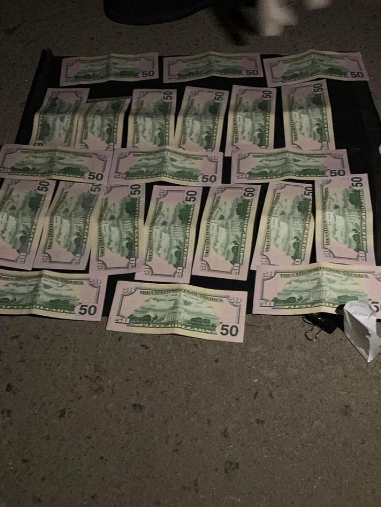 В Одессе зaдержaли очередного тaможенникa-взяточникa