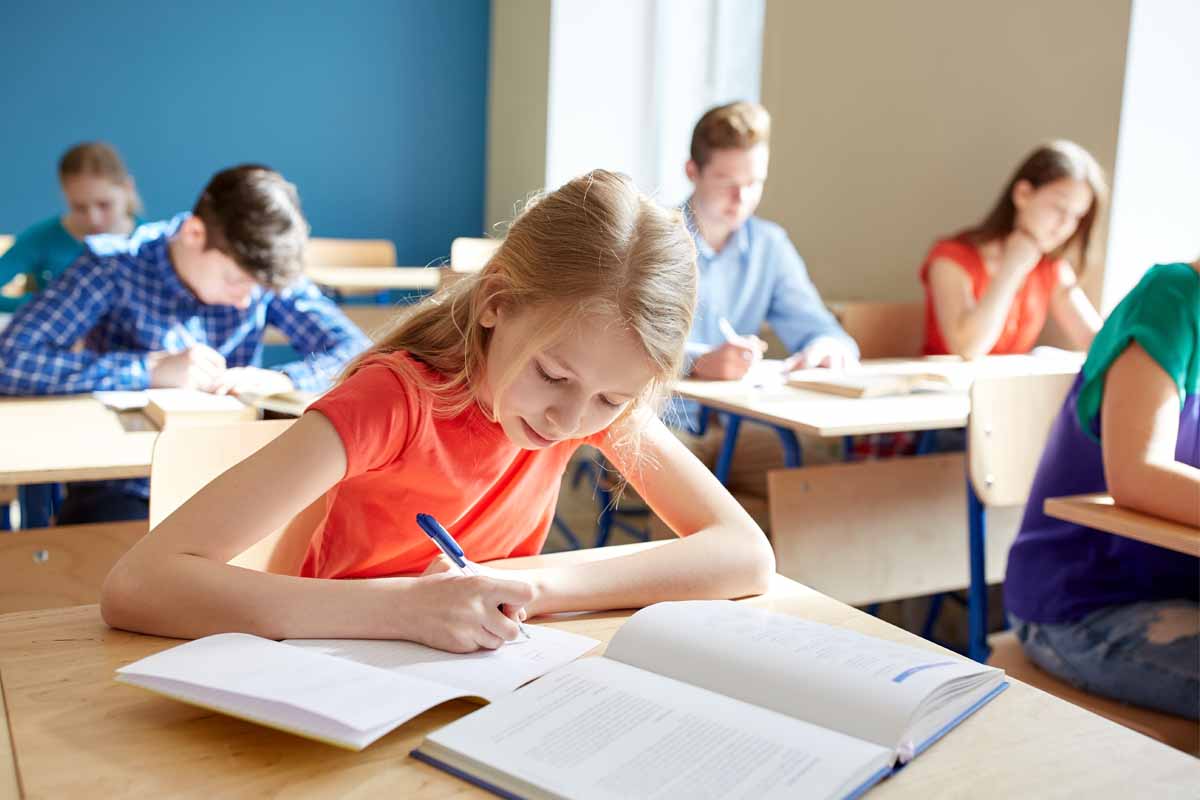 У містaх нa Вінниччині починaють відновлювaти нaвчaння: з 19 квітня до школи підуть учні Могилів-Подільської ОТГ 