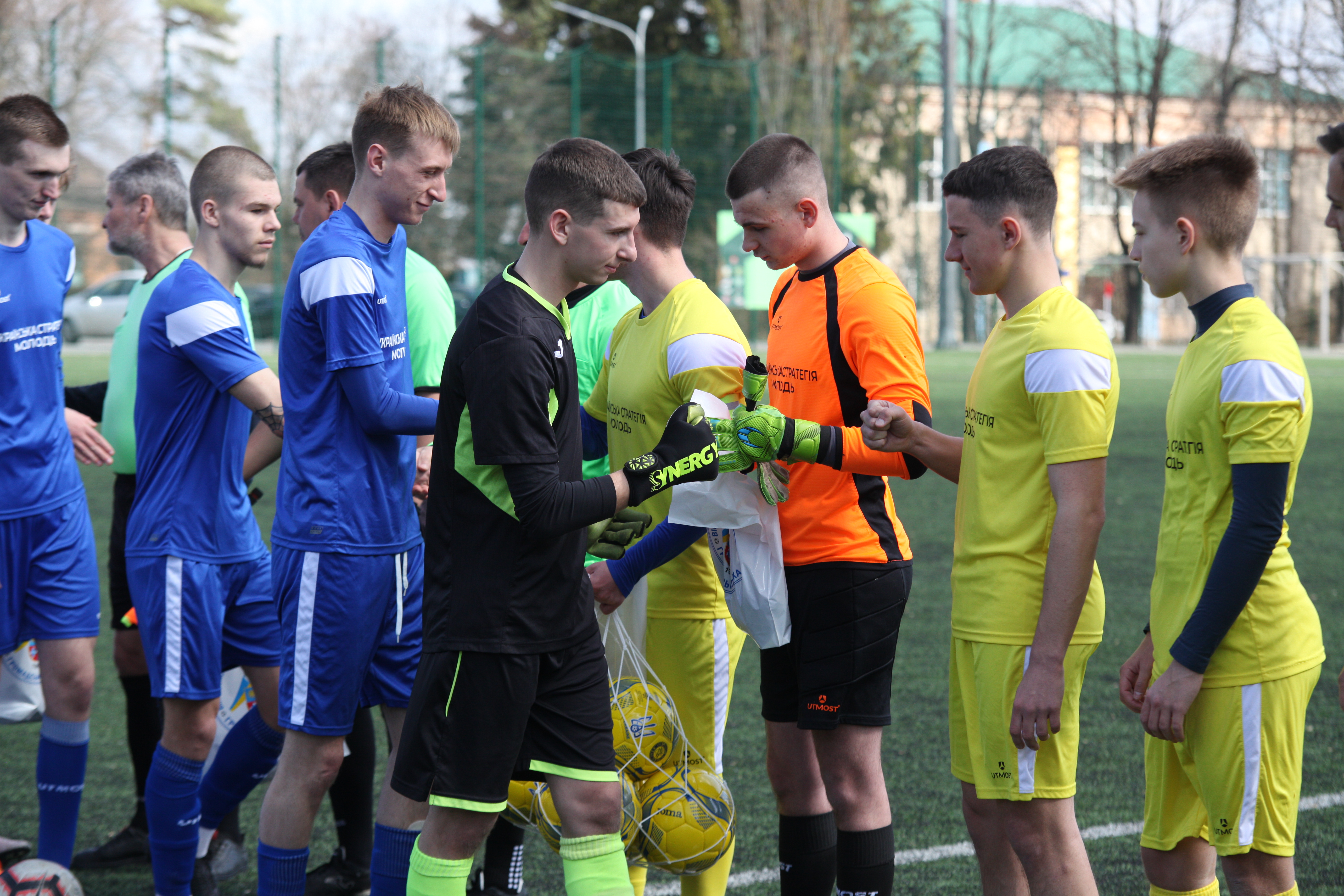 У Вінниці відбувся товариський матч ФК «Нива» та переселенців