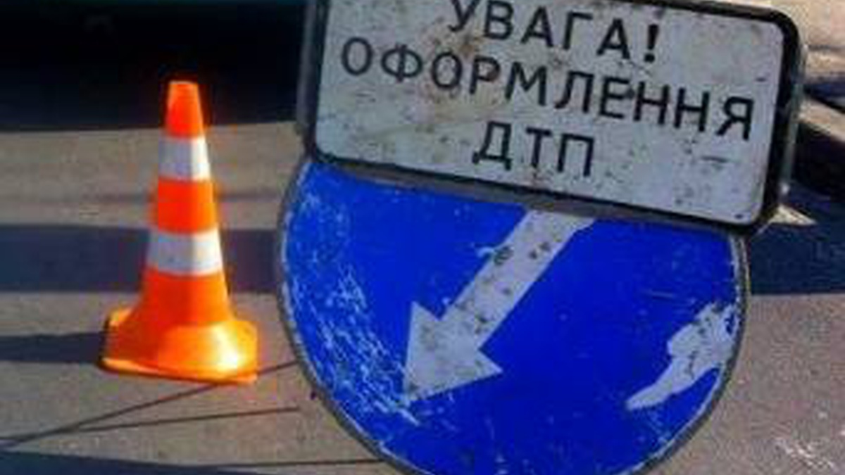 Смертельне ДТП на Вінниччині: водій іномарки збив пішохода