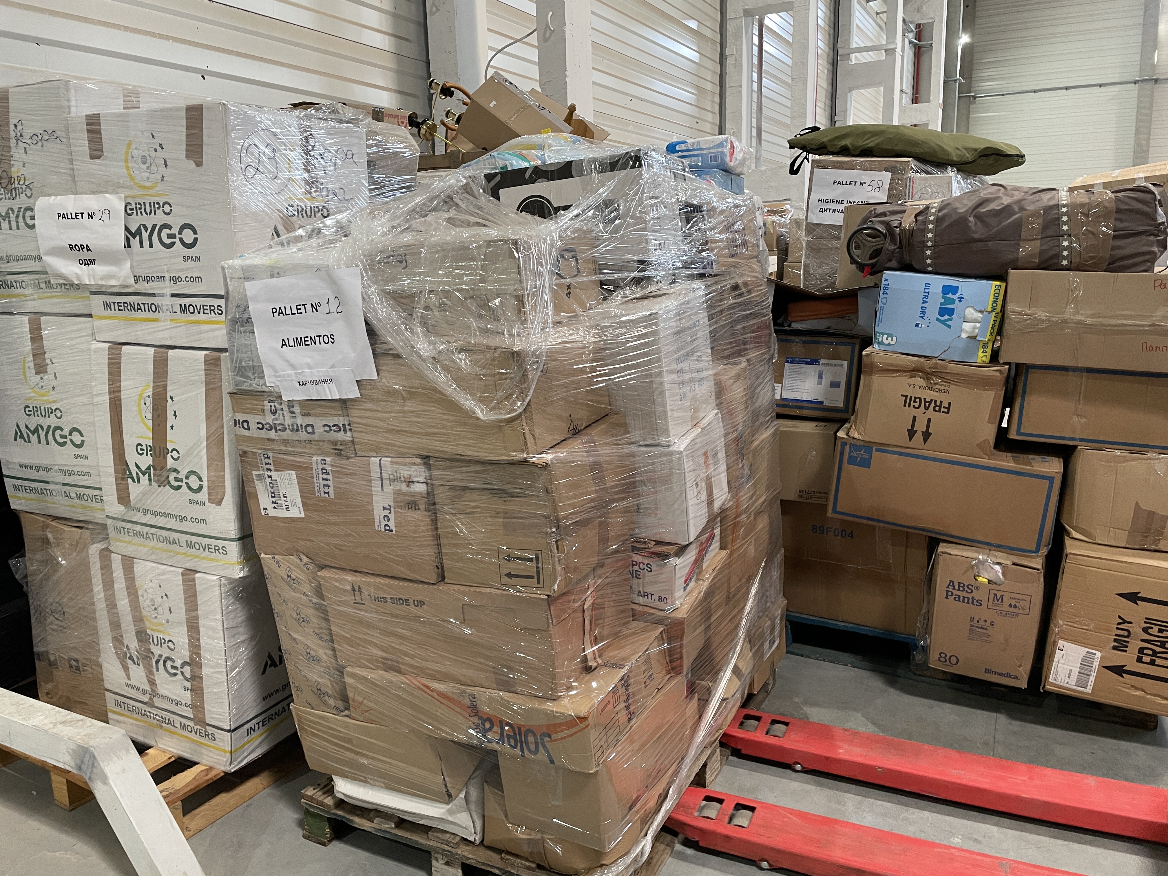 З Вінниці продовжують доставляти гуманітарну допомогу у міста, які потерпають від воєнних дій