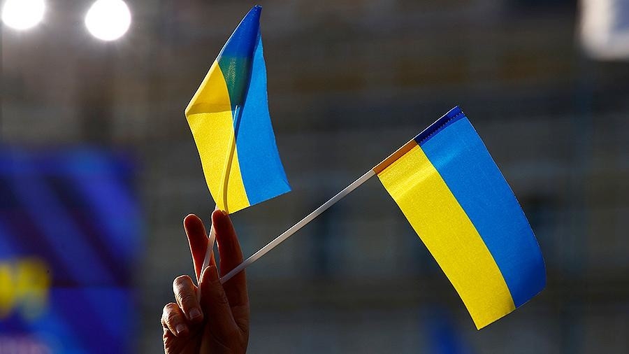 Українці розповіли, як ставляться до обслуговування українською 