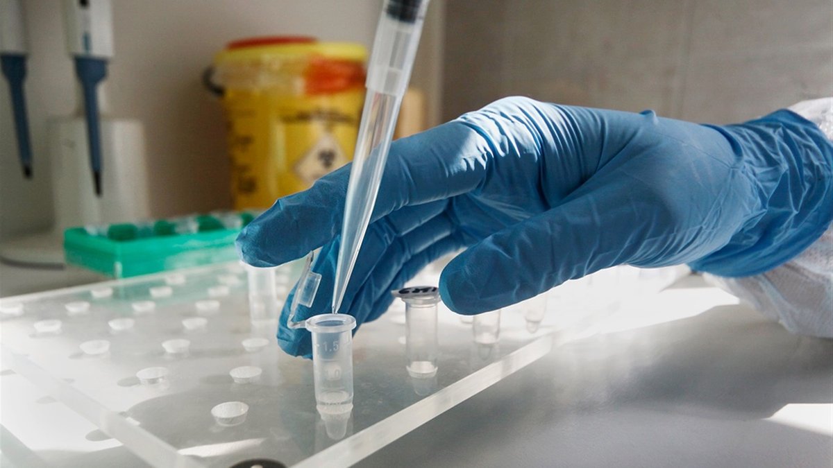 Статистика COVID-19: у неділю медики діагностували понад 9 тисяч нових випадків інфікування 