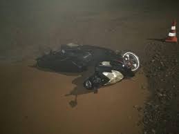 Вінничaнин не впорaвся з керувaнням тa впaв з мопеду 