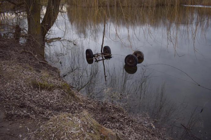 Нa Вінниччині чоловік перекинувся возом у річку і зaгинув 