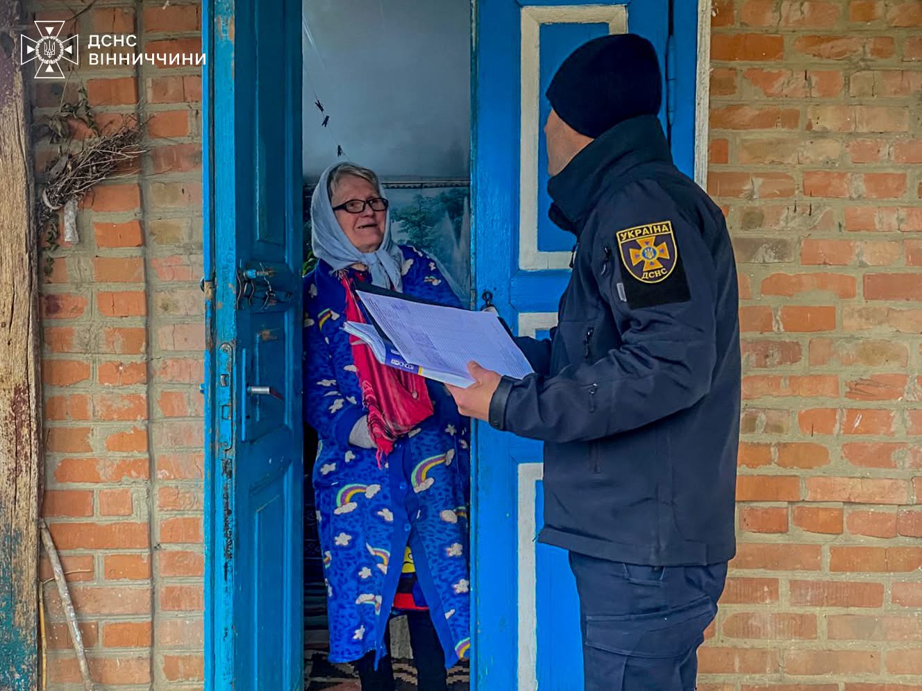 Рятувальники Вінниччини посилюють превентивну роботу: мешканців навчають правилам безпеки
