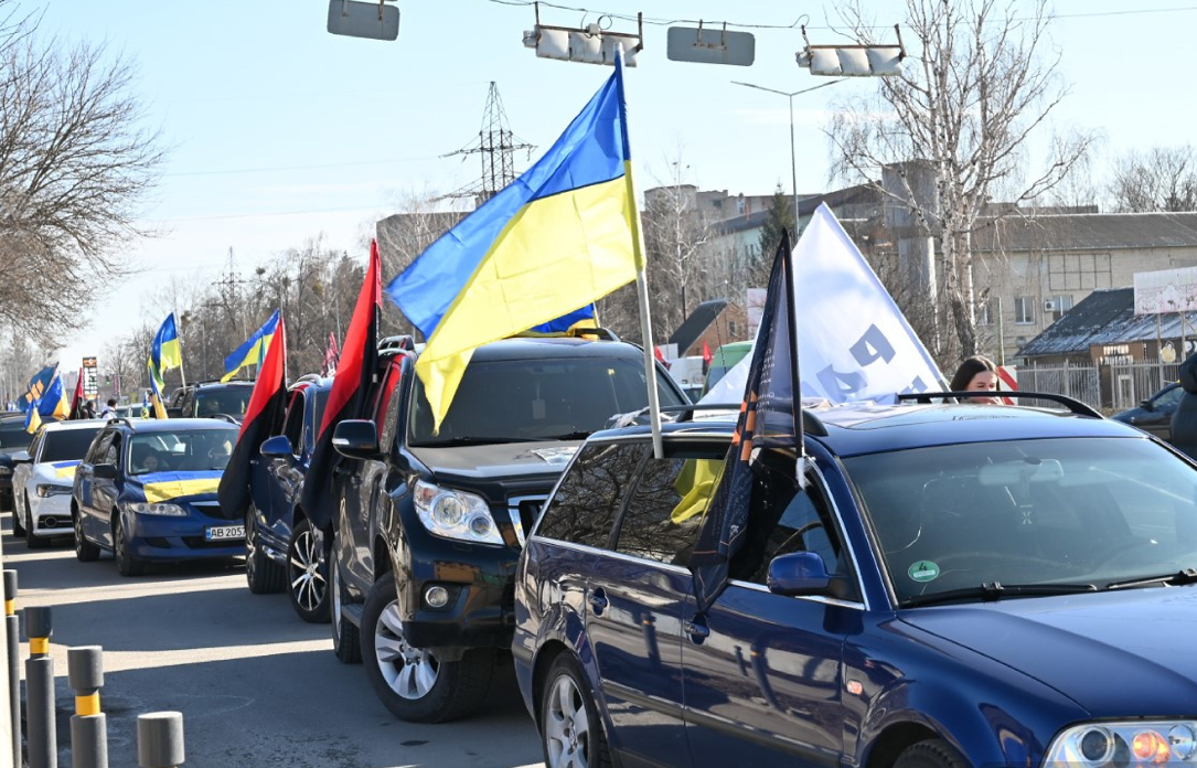 Автопробіг пам’яті: у місті вшанували загиблих воїнів та полонених