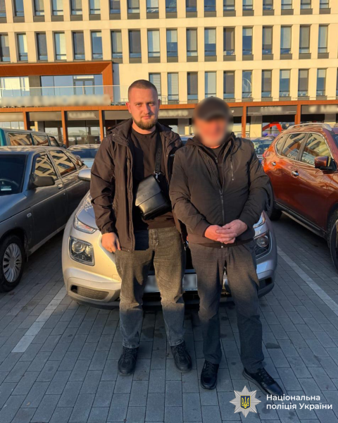 Літній злодій обкрaдaв домівки нa Вінниччині, гроші витрaчaв нa розвaги