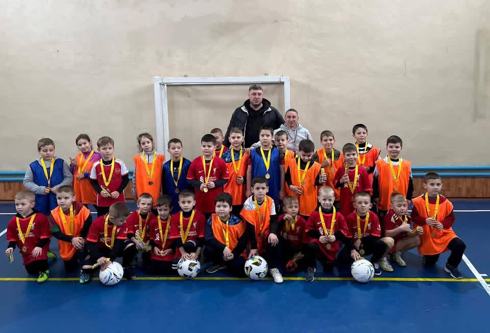 Найменші чемпіони: перший турнір та перші кроки до мрії 