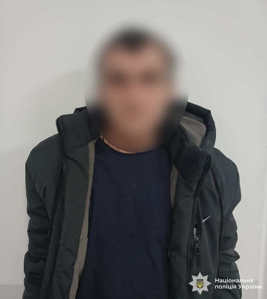 Поліцейські затримали чоловіка за підозрою у замаху на вбивство співмешканки