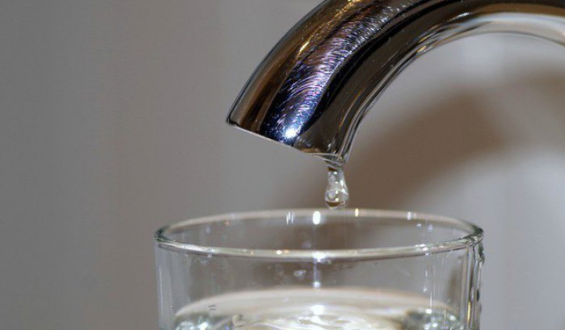 У Вінниці пояснили, чому вода з-під крана має запах риби