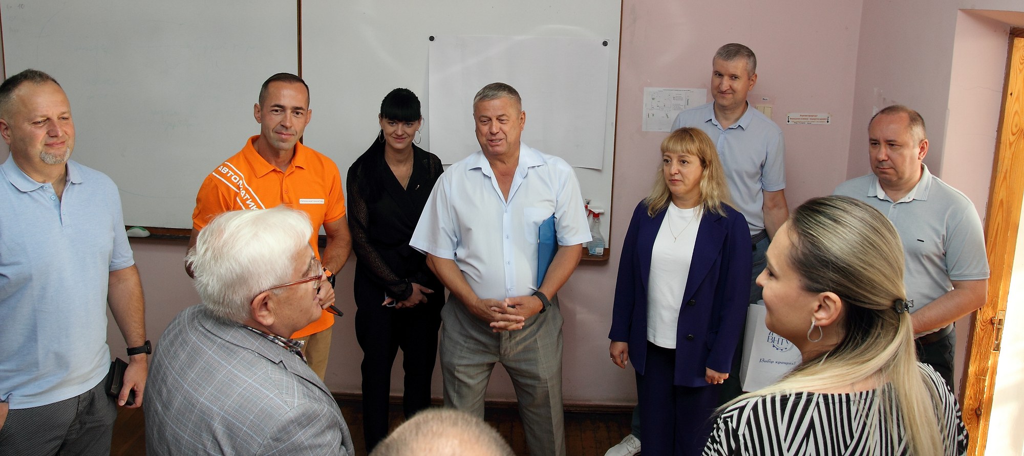  У Вінниці офіційно відкрили сонячну електростанцію - допомогли благодійники з Німеччини