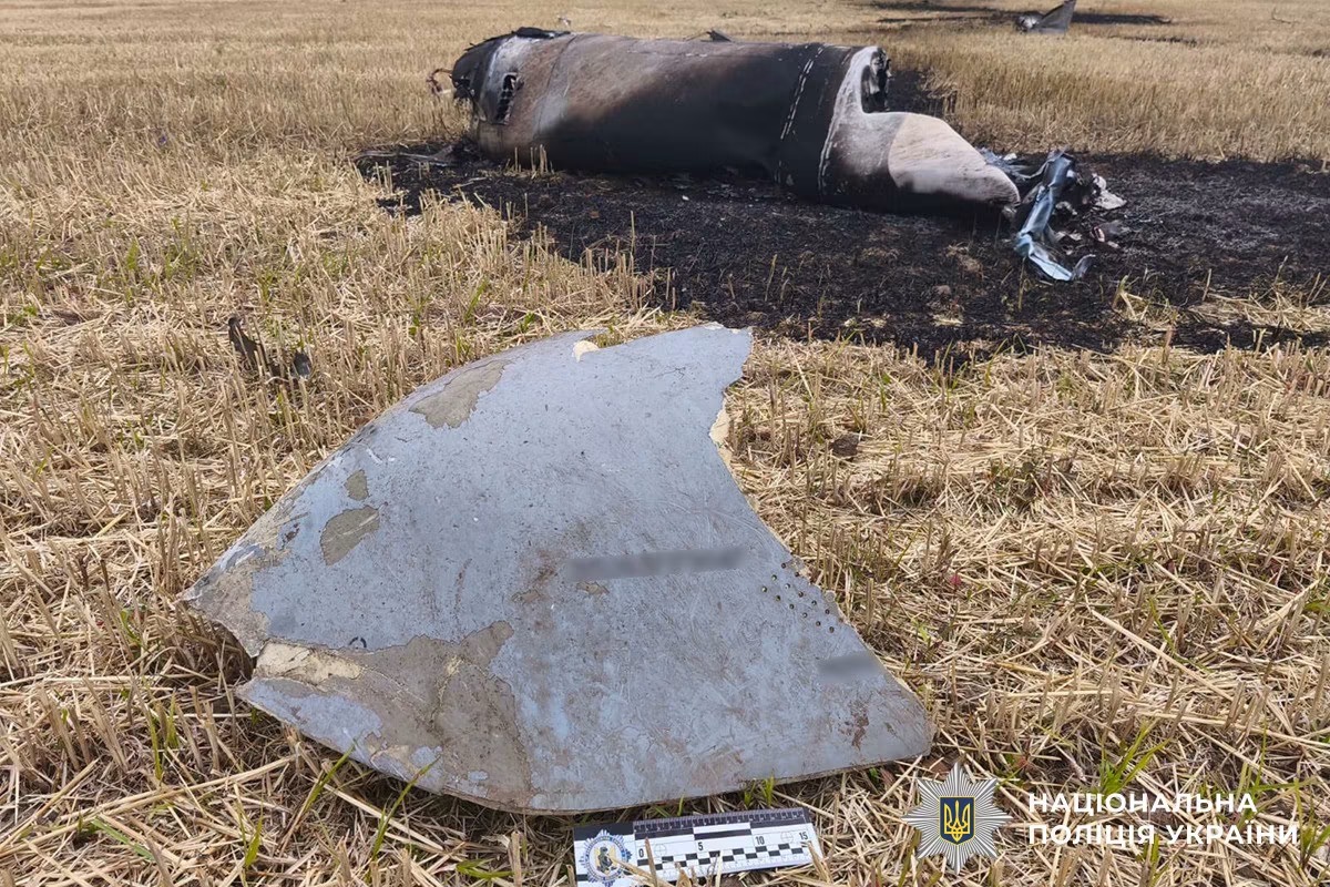 Над Вінниччиною знешкодили крилату ракету Х-101: вибухотехніки поліції ліквідували її уламки