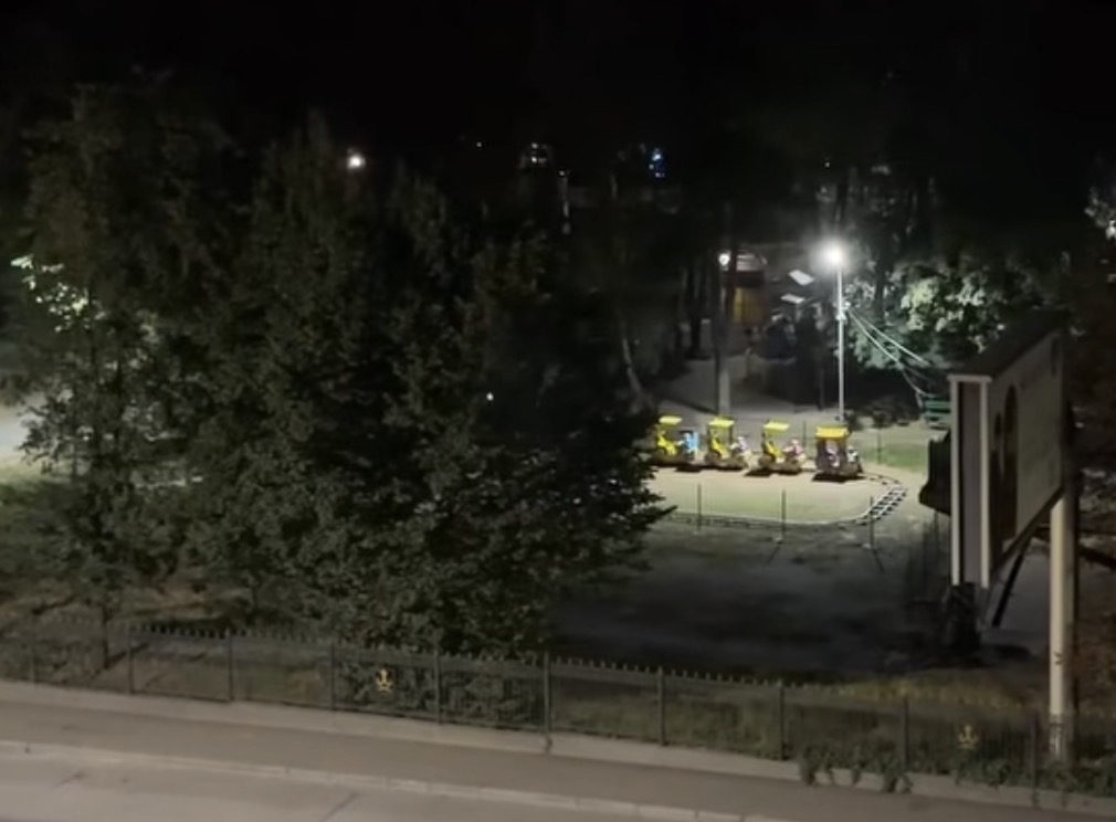 У Центральному парку Вінниці вночі лунала російська музика: на місці працювали правоохоронці