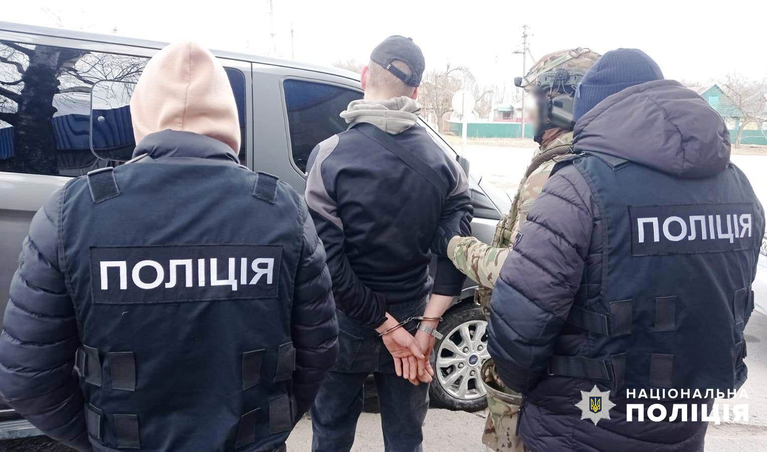 У Калинівці затримали вінничанина, який торгував гранатами та набоями