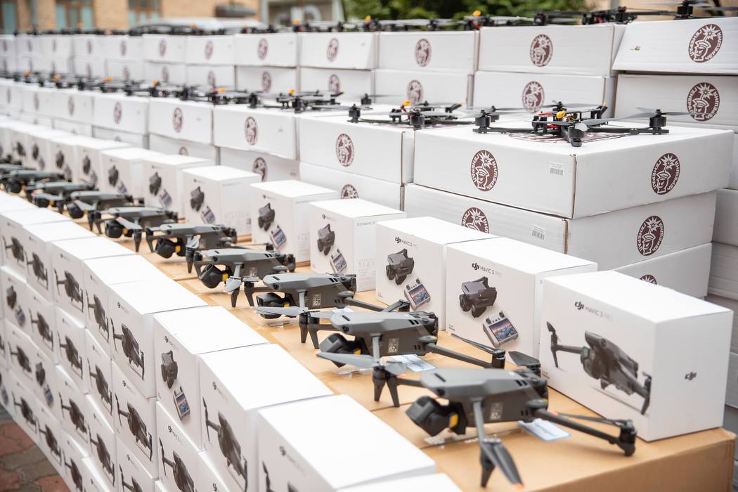 Кличко: Київ передав 2000 дронів бійцям 5-ї штурмової бригади ЗСУ