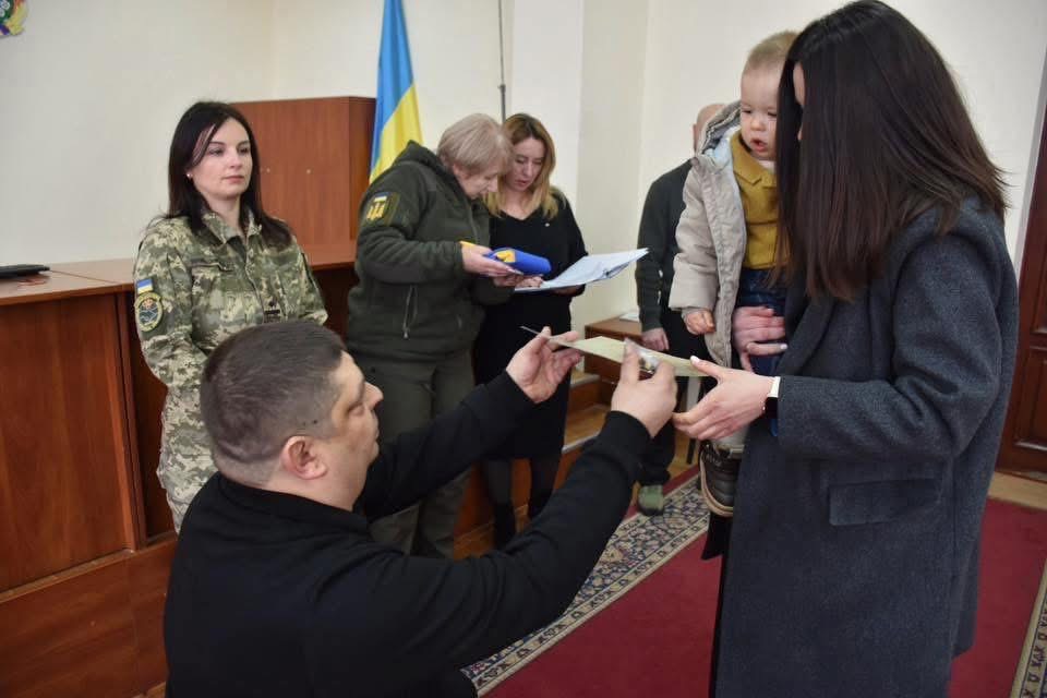 У Вінниці передали державні нагороди родинам полеглих Захисників