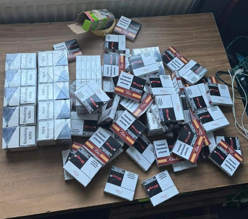 Сигарети під термобілизною: вінницькі митники викрили спробу незаконного переміщення тютюну