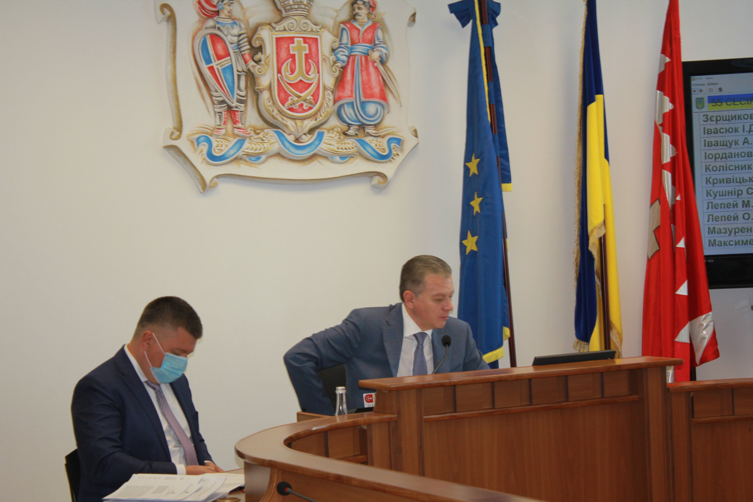  Через ситуацію коронавірусом у місті  Вінницька міськрада збирається на позачергову сесію