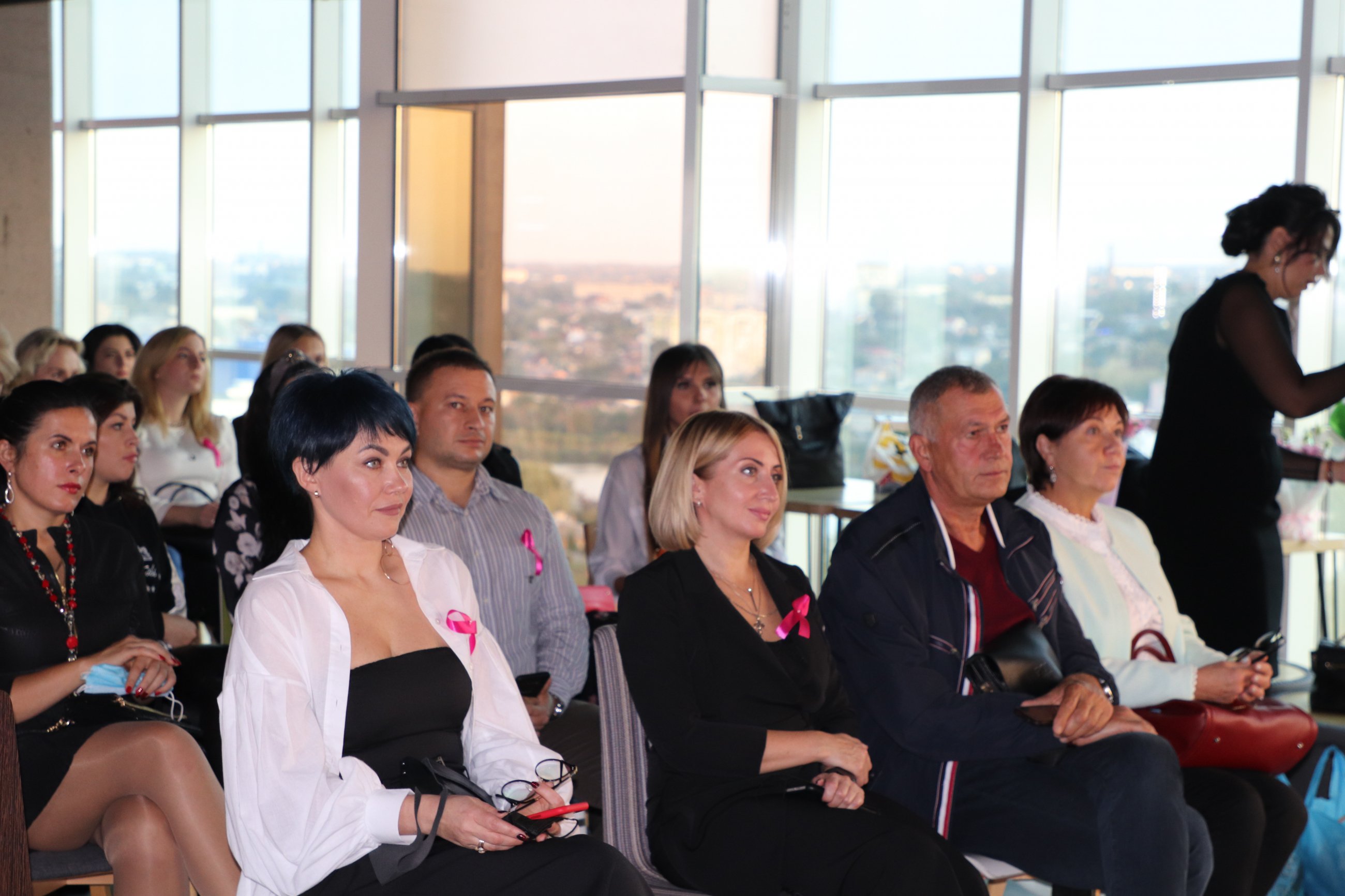 Вінниця втретє «окрилена рожевою стрічкою»