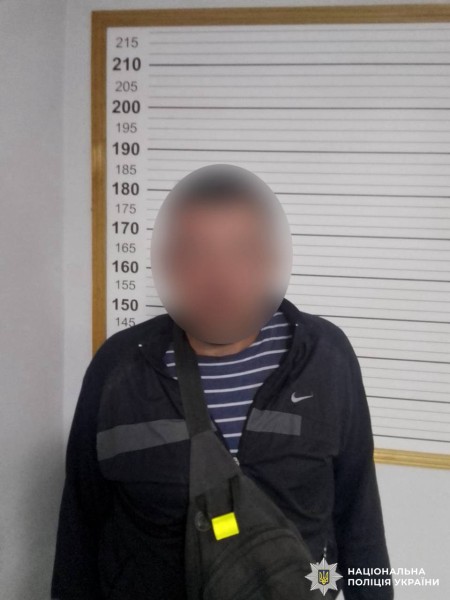 Вінничанин силоміць відібрав самокат у 10-річного хлопчика: чоловіка затримала поліція