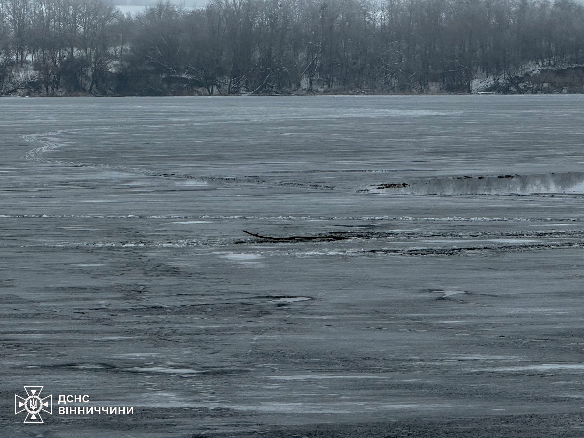 Трагедія на Південному Бузі: у Ладижині під кригою загинув чоловік