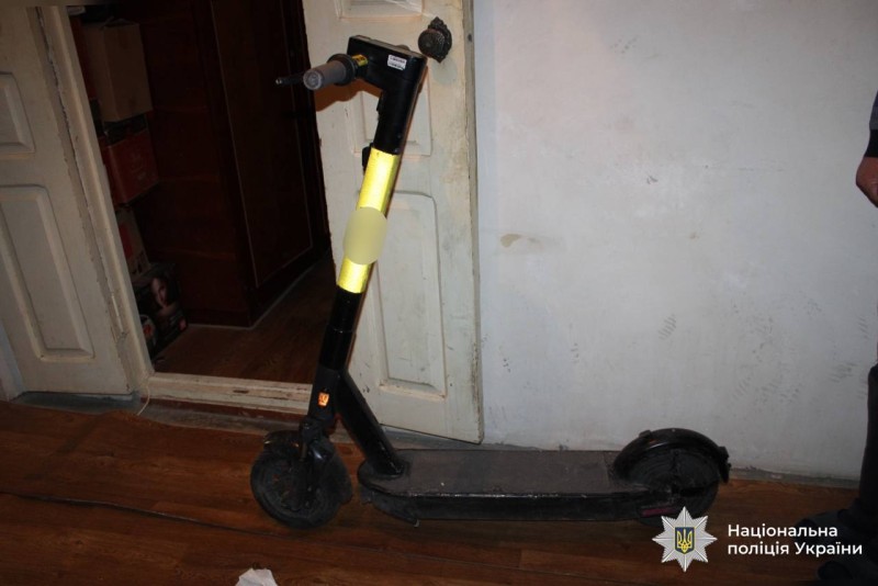 Викрали електросамокат і велосипед: на Вінниччині оперативно викрили підозрюваних