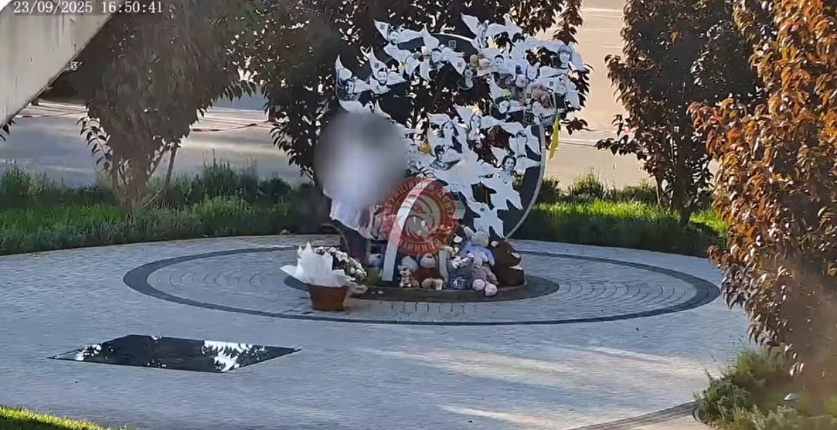  Неповага до Стели Пам’яті у Вінниці