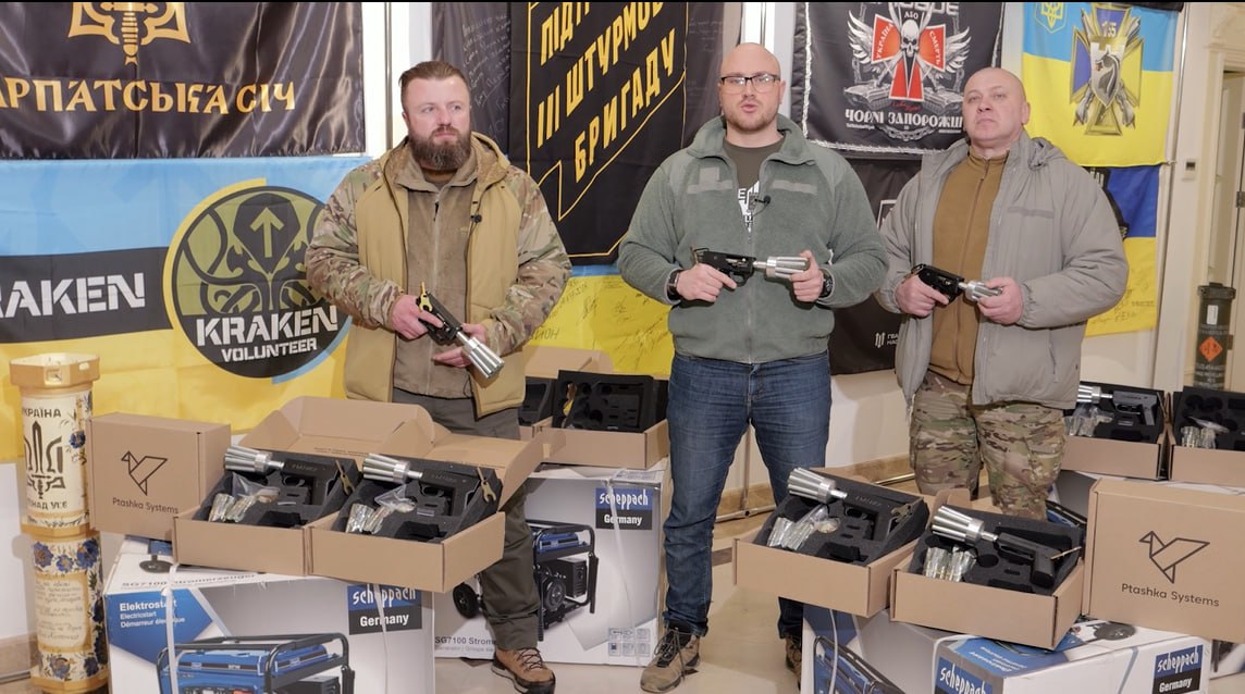 Волонтери «Української команди» передали 53 ОМБр партію сіткометів та генератори