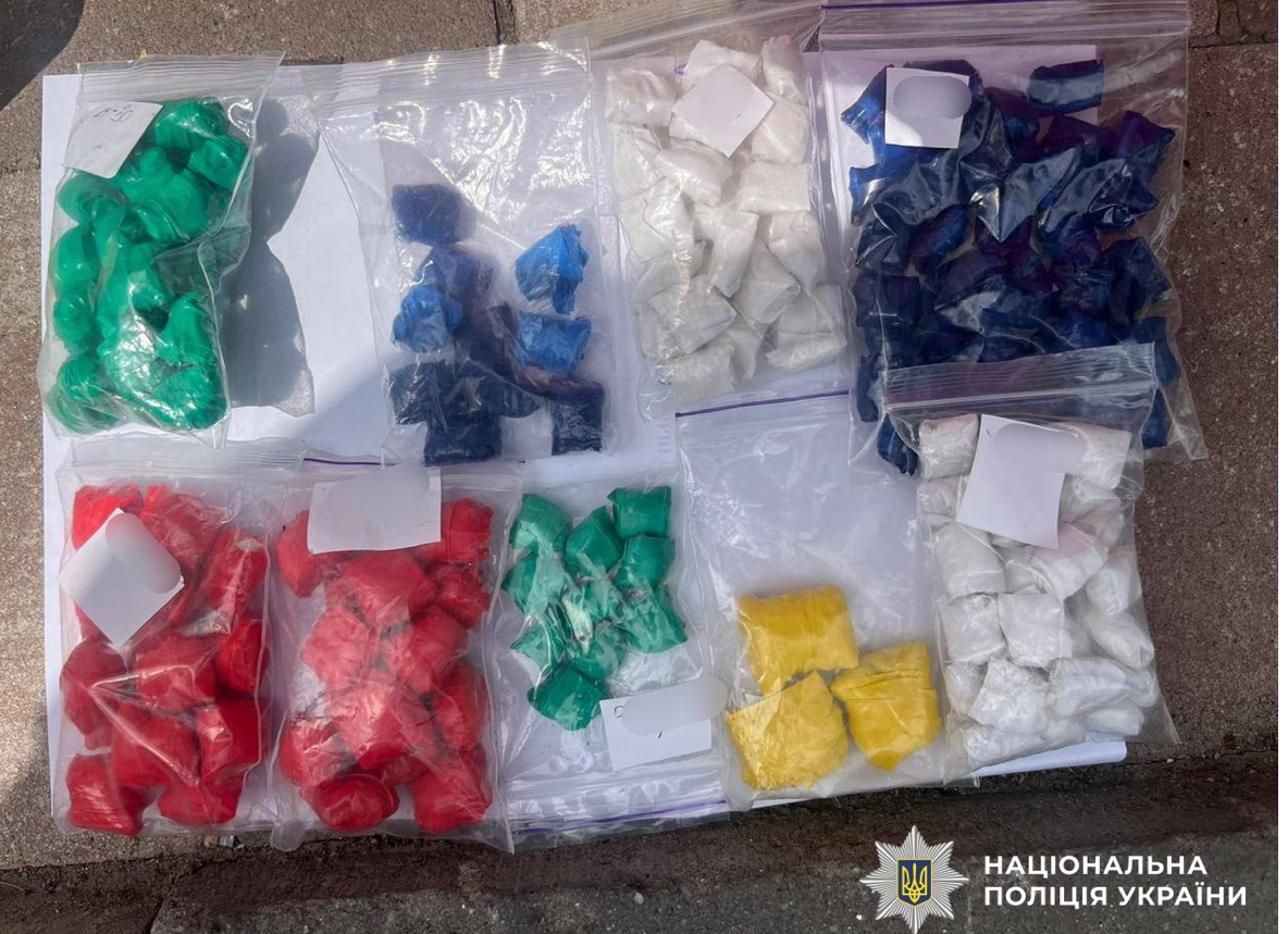 На Вінниччині слідчі повідомили про підозру учасникам організованої наркогрупи