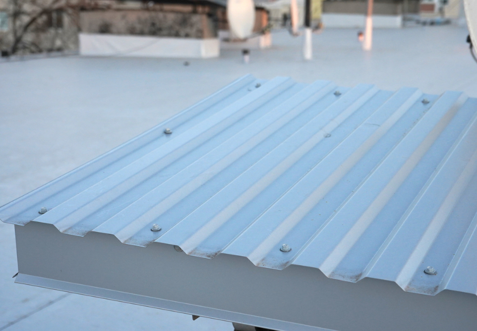 У Вінниці завершили ремонт ще восьми покрівель. Загалом цьогоріч коштом бюджету громади оновили 18 дахів будинків з ОСББ