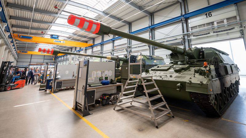 Німецький оборонний концерн Rheinmetall планує відкрити завод з виробництва та ремонту бронетехніки в Україні