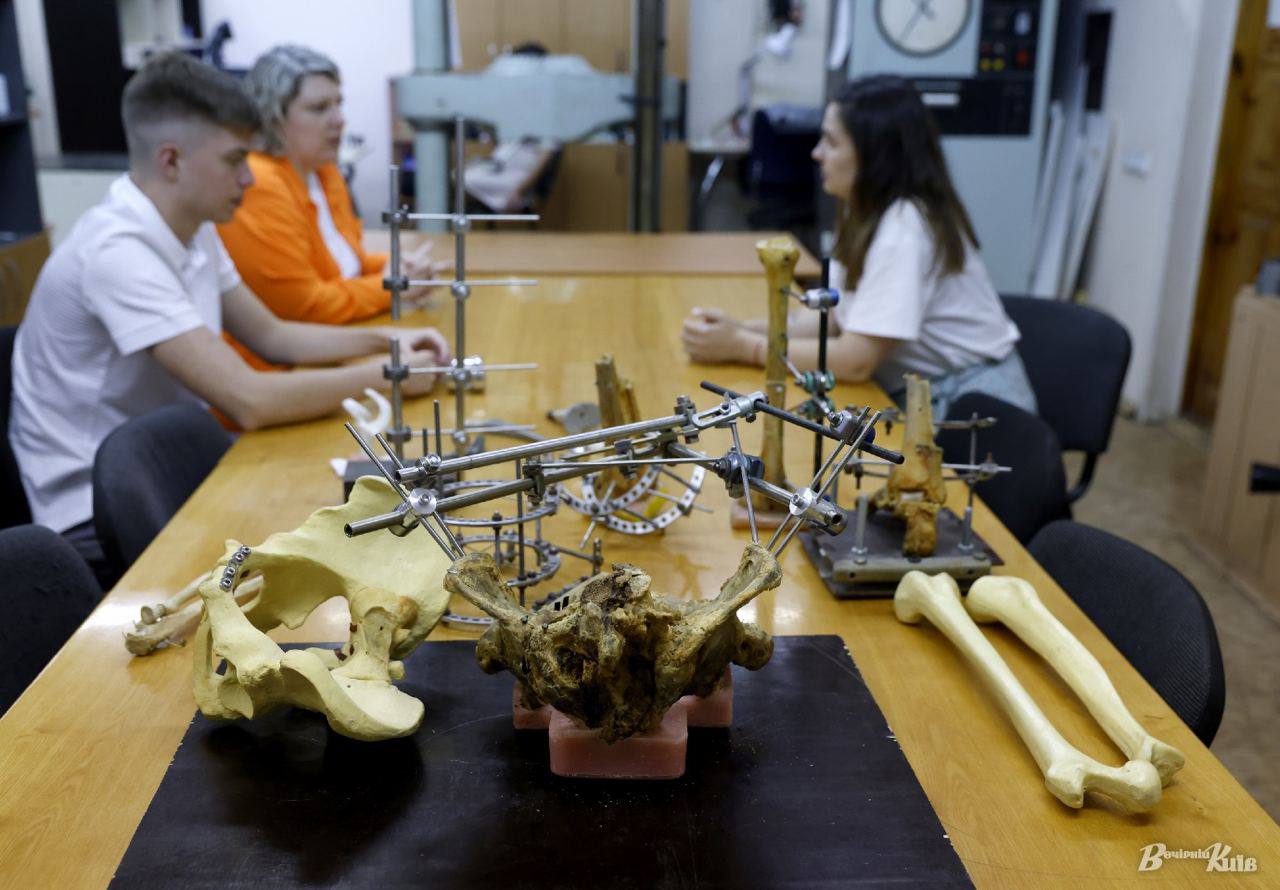 У КПІ розробляють перший український колінний протез для поранених військових