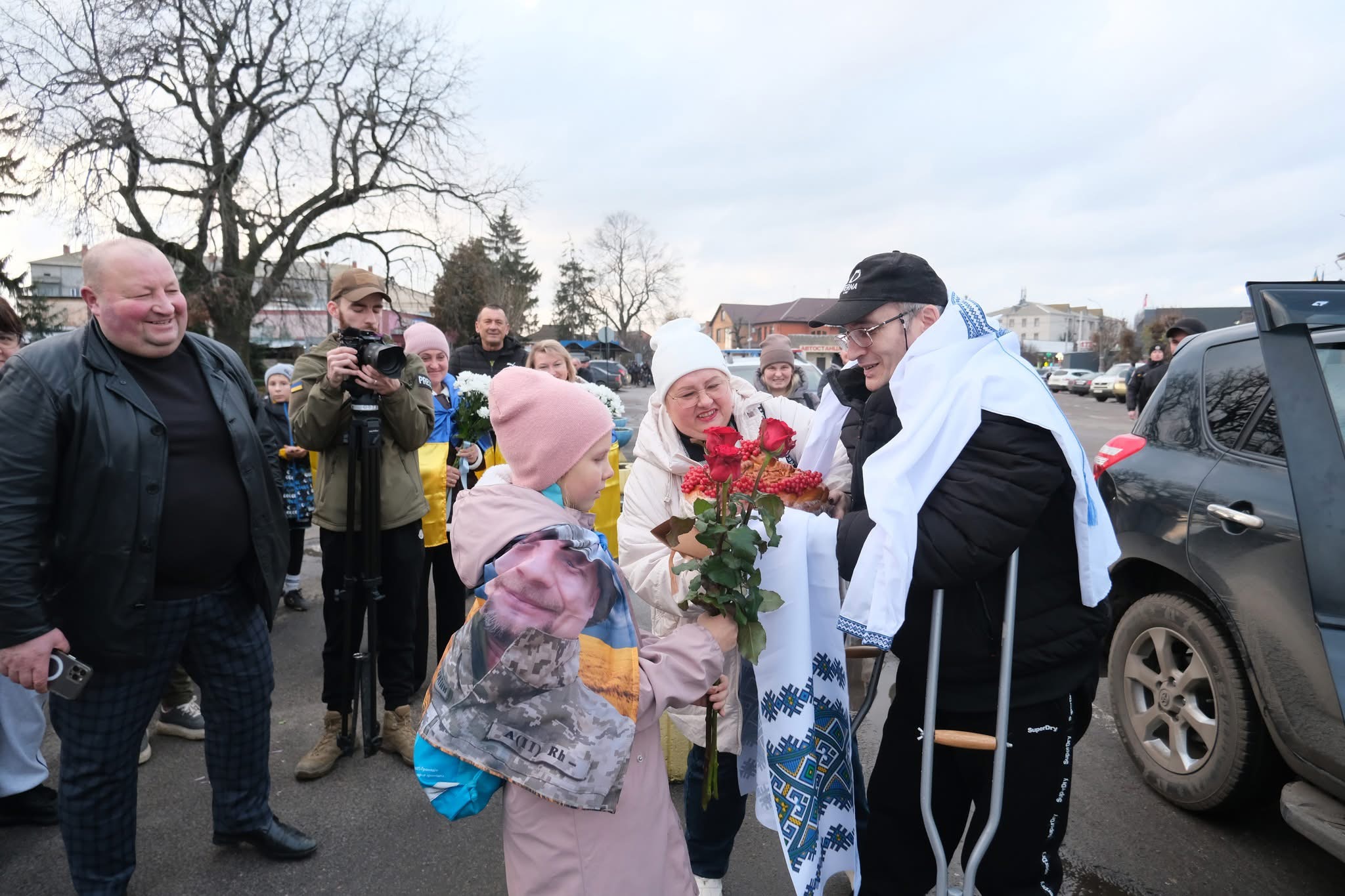 Липовецька громада зустріла звільненого з полону захисника Вадима Шрамка
