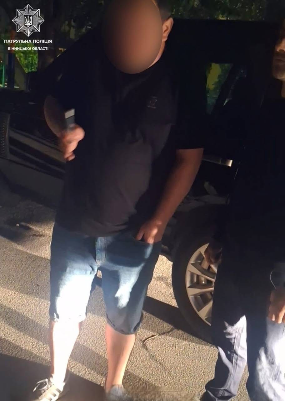 Нетверезий водій намагався відкупитися: замість уникнення штрафу — кримінал