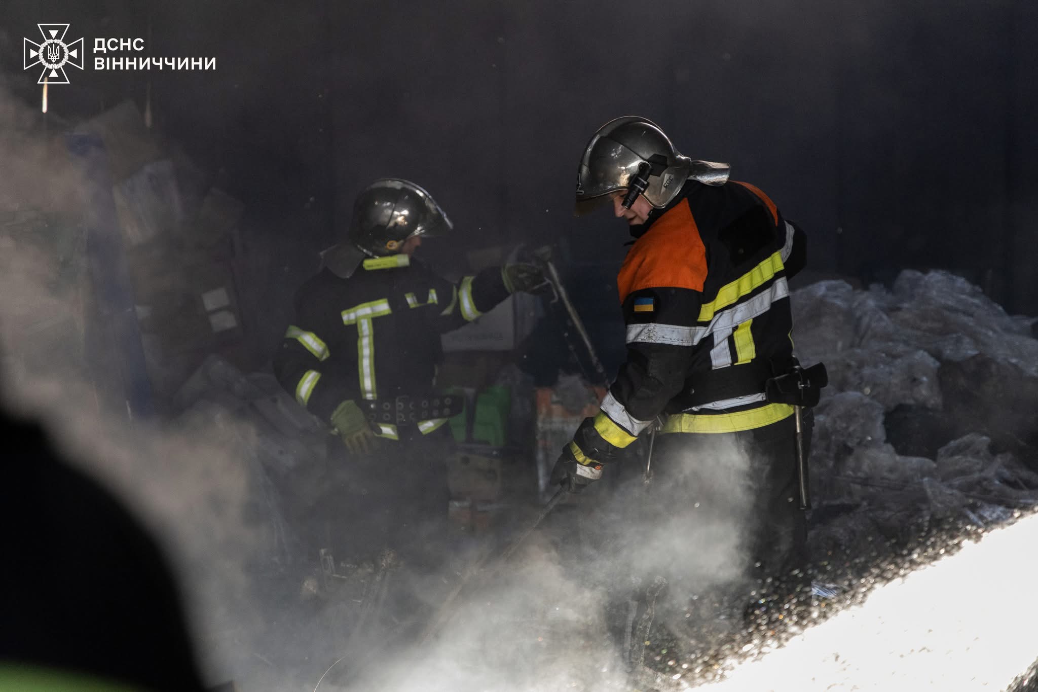 У Вінниці загорівся склад через недбалість — обійшлося без постраждалих