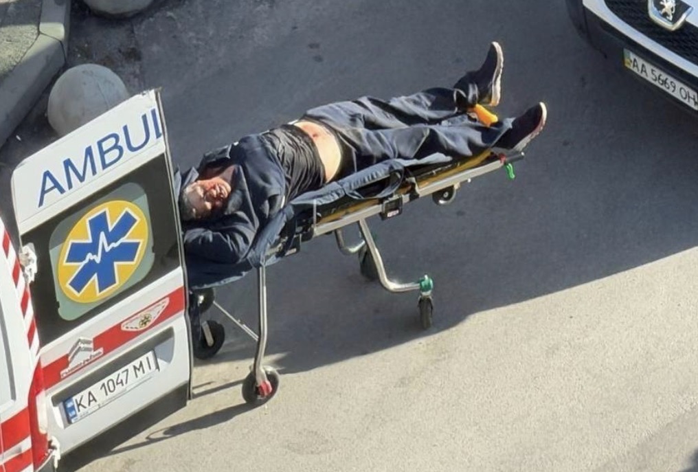 Стрілянина у Києві: є загиблі та поранені, серед постраждалих — дитина